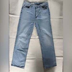 Zara Women’s  Straight Jeans in Light Blue